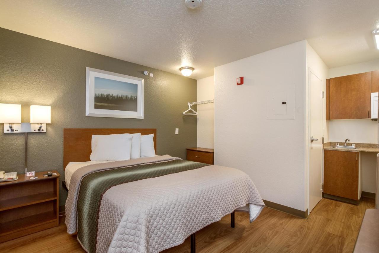 Hometowne Studios By Red Roof Philadelphia - Maple Shade, Nj Экстерьер фото
